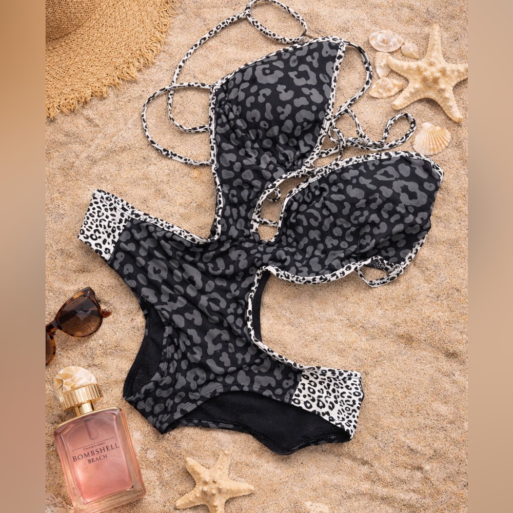 Shi Leopard Print One Piece Swimsuit. Size M. Excellent Condition. Beach Vacay